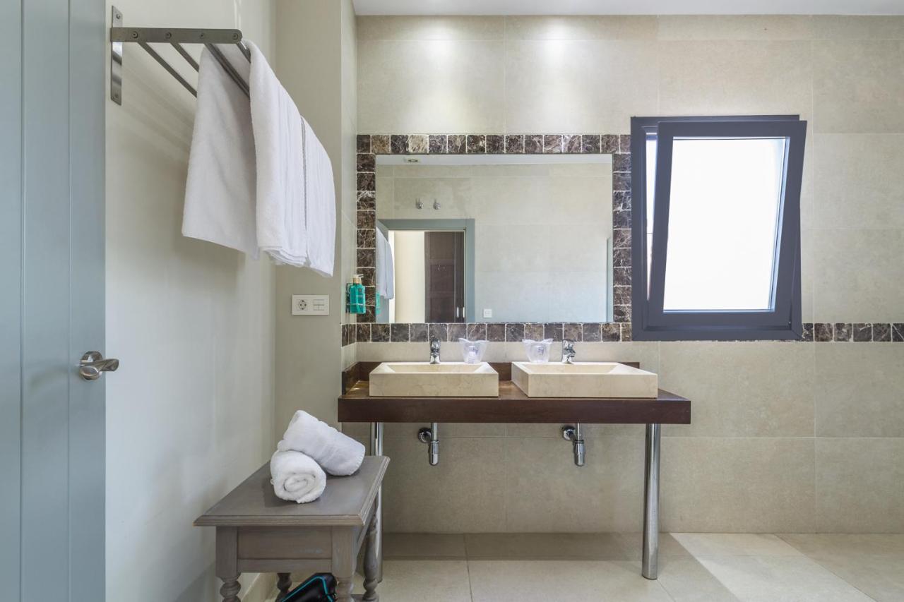 Hotel Miba Salobrena Bagian luar foto